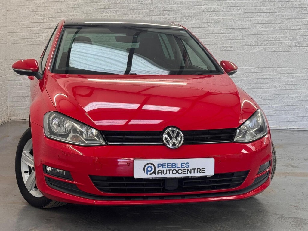 Used VOLKSWAGEN GOLF 2016 Red for sale - £8999 in Peebles, Scottish ...