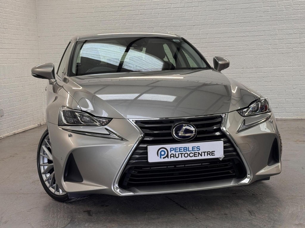 2017 Lexus IS